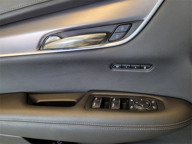 2024 Cadillac XT6 Luxury