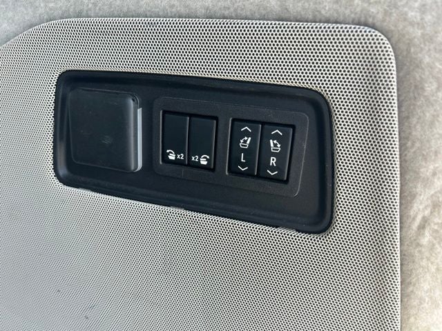 2023 Cadillac Escalade ESV Sport Platinum