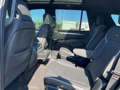 2025 Cadillac Escalade Premium Luxury