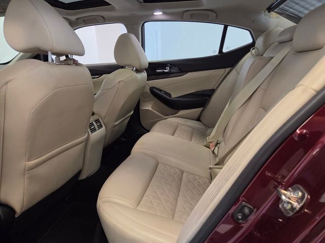 2016 Nissan Maxima Platinum