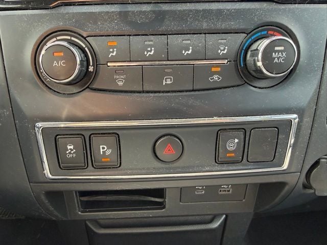 2022 Nissan Titan SV Crew Cab