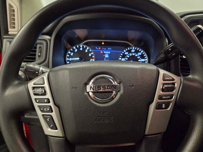 2022 Nissan Titan SV Crew Cab
