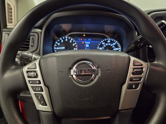 2022 Nissan Titan SV Crew Cab