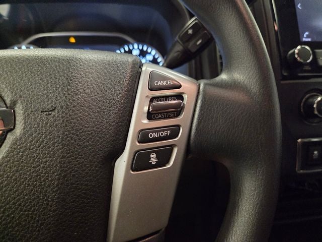 2022 Nissan Titan SV Crew Cab