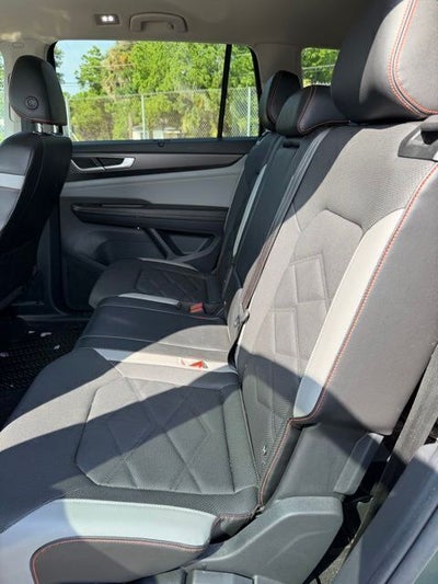 2024 Volkswagen Atlas 2.0T Peak Edition SE w/Technology