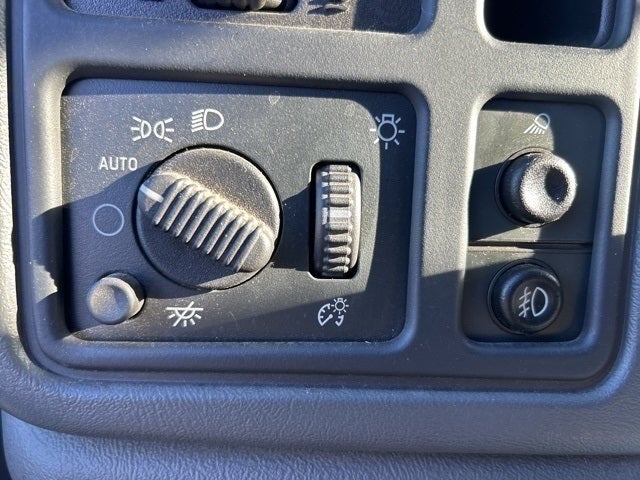 2005 Chevrolet Silverado 1500 LS