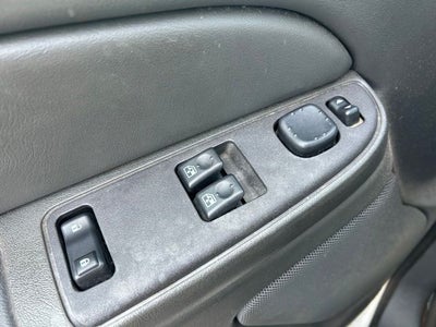 2004 Chevrolet Silverado 1500 LS