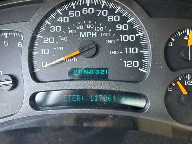 2004 Chevrolet Silverado 1500 LS