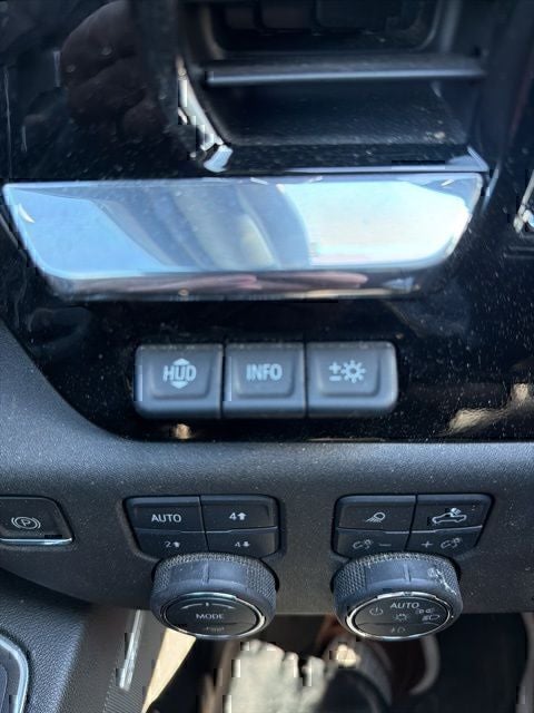 2023 Chevrolet Silverado 1500 LTZ Crew Cab Z71 4WD