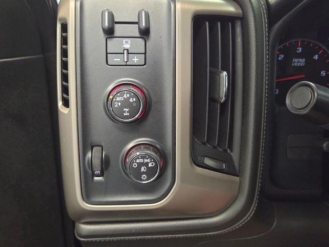 2015 GMC Sierra 1500 Denali Crew Cab 4WD
