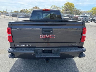 2015 GMC Sierra 1500 Denali Crew Cab 4WD