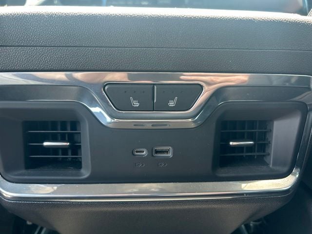 2023 GMC Sierra 1500 Denali CREW CAB 4WD