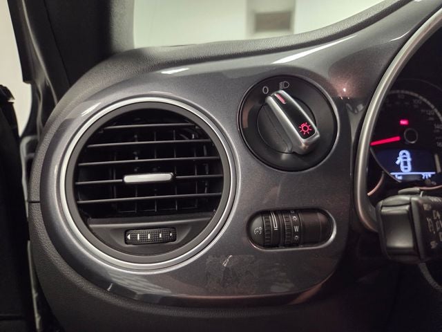 2013 Volkswagen Beetle 2.0 TDI