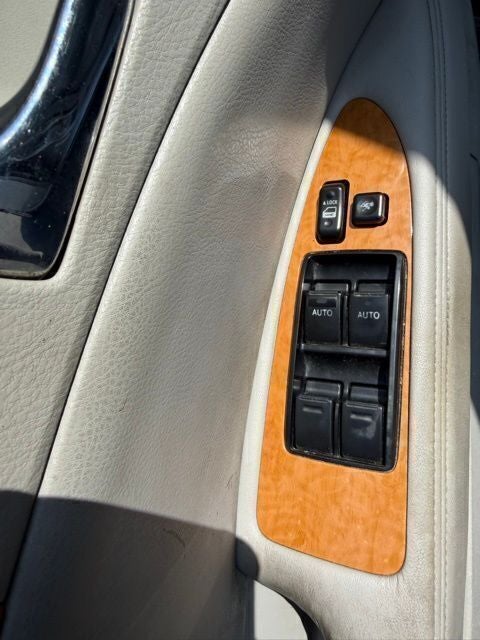 2005 Toyota Avalon XLS