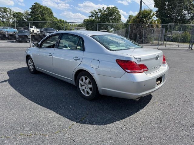2005 Toyota Avalon XLS