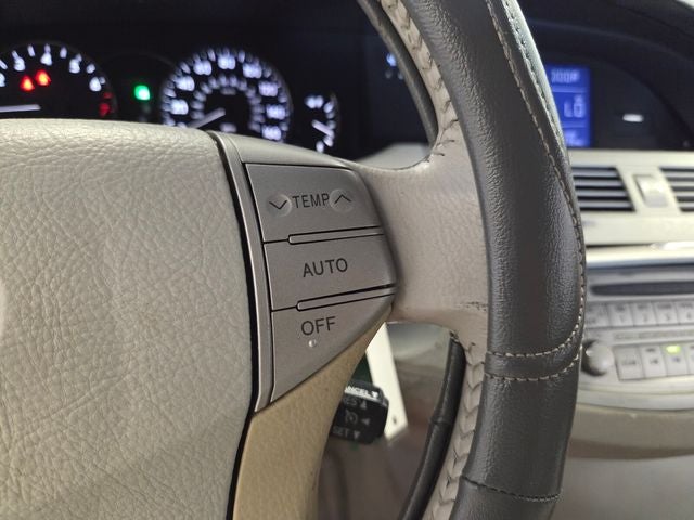 2005 Toyota Avalon XLS