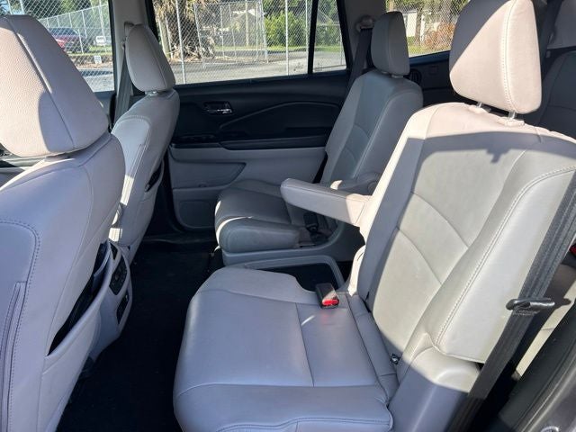 2021 Honda Pilot Touring 7 Passenger