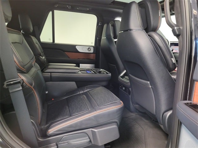 2024 Lincoln Navigator Black Label