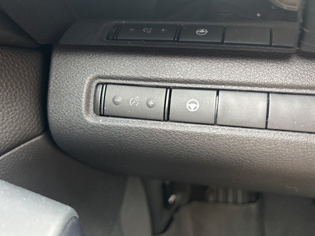 2023 Nissan Pathfinder SV