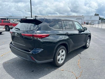 2023 Toyota Highlander LE