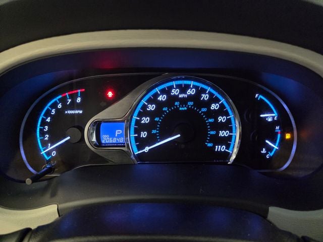 2013 Toyota Sienna XLE 8 Passenger