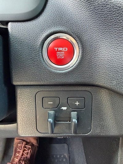 2024 Toyota Tundra SR5 CrewMax 4WD