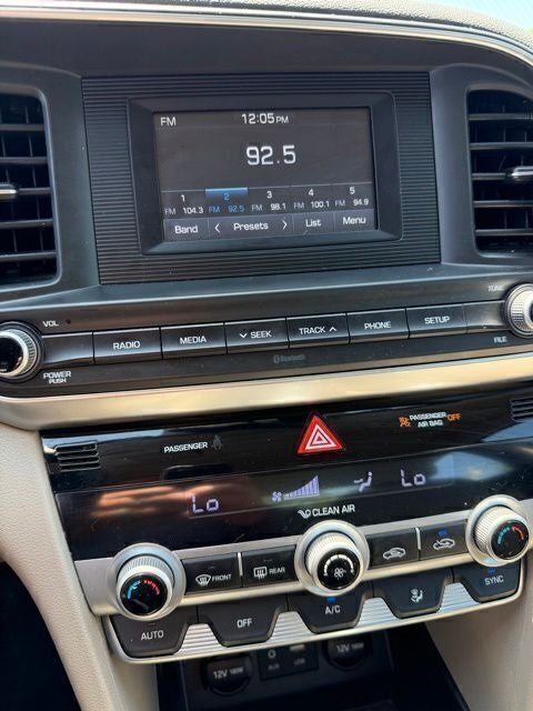 2020 Hyundai Elantra SE
