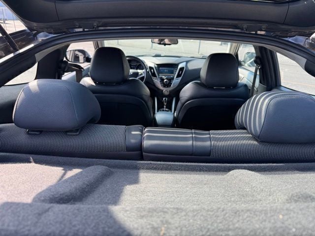 2012 Hyundai Veloster Base w/Black