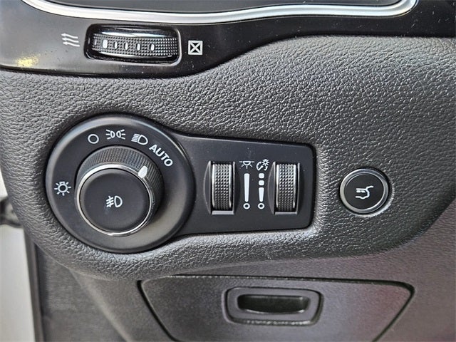 2023 Jeep Cherokee Altitude