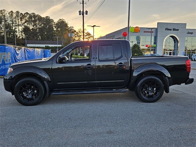 2021 Nissan Frontier SV Midnight Edition