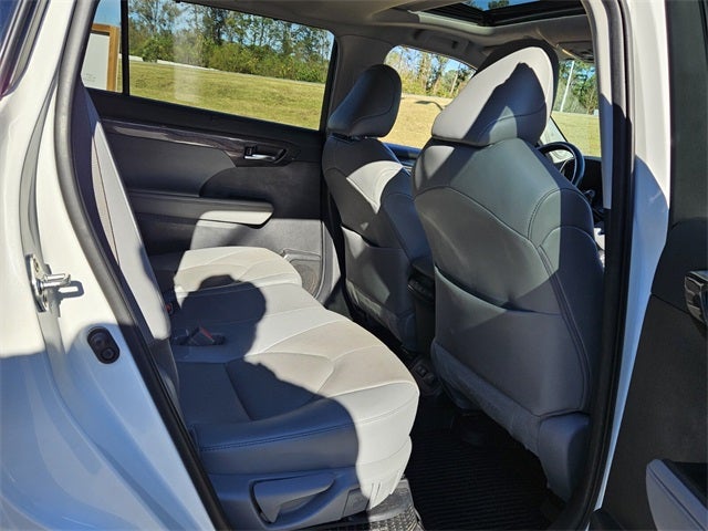 2021 Toyota Highlander Hybrid Limited