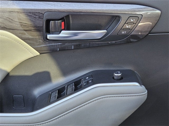 2021 Toyota Highlander Hybrid Limited