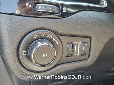 2020 Jeep Cherokee Altitude