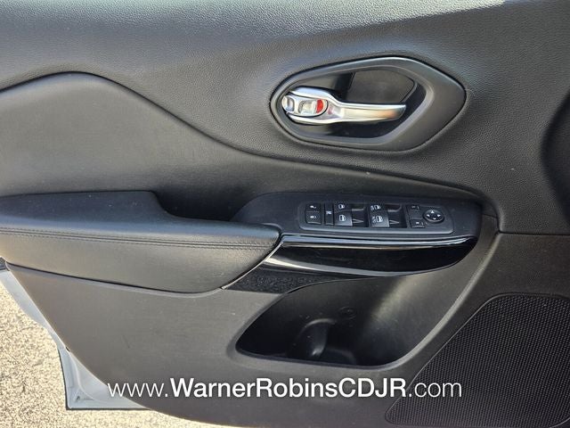 2020 Jeep Cherokee Altitude