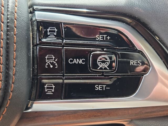 2023 Jeep Grand Cherokee Summit
