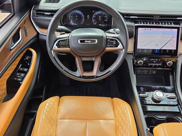 2023 Jeep Grand Cherokee Summit