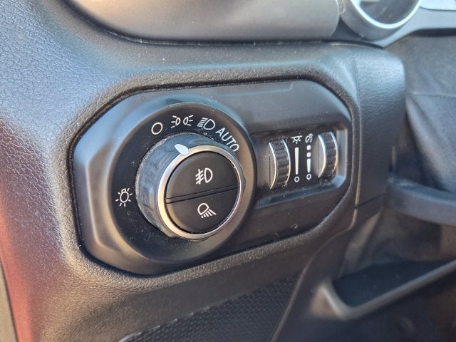 2020 Jeep Gladiator Overland Crew Cab 4WD