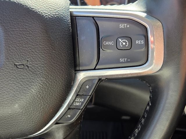 2022 RAM 1500 Laramie Crew Cab 4WD