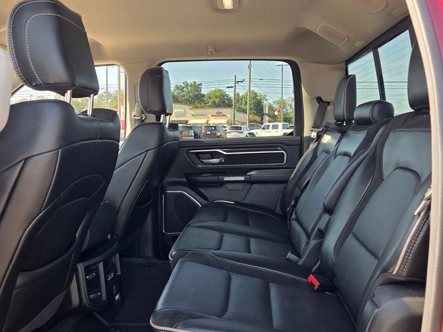 2022 RAM 1500 Laramie Crew Cab 4WD