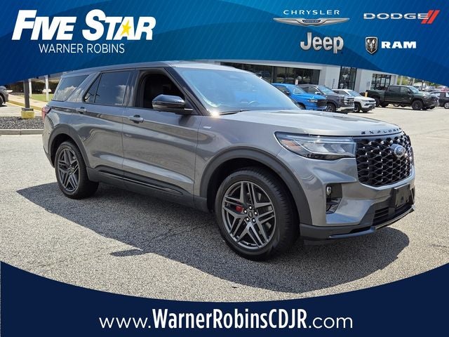 2025 Ford Explorer ST-Line