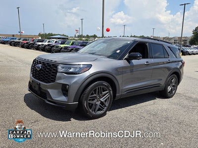 2025 Ford Explorer ST-Line