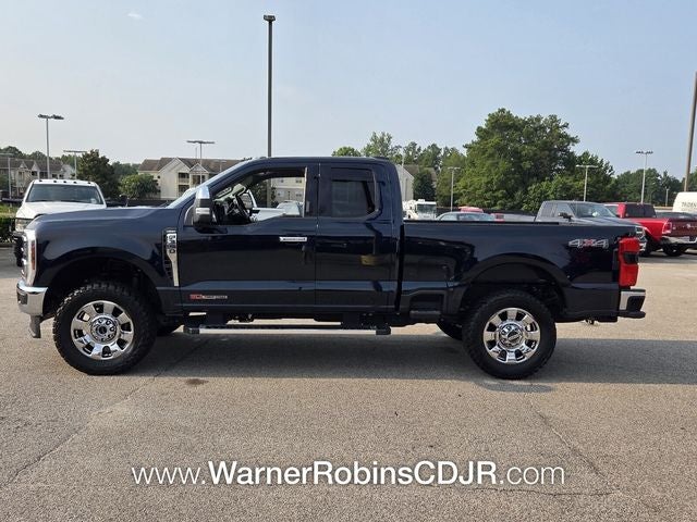 2024 Ford F-350SD Lariat Extended Cab 4WD