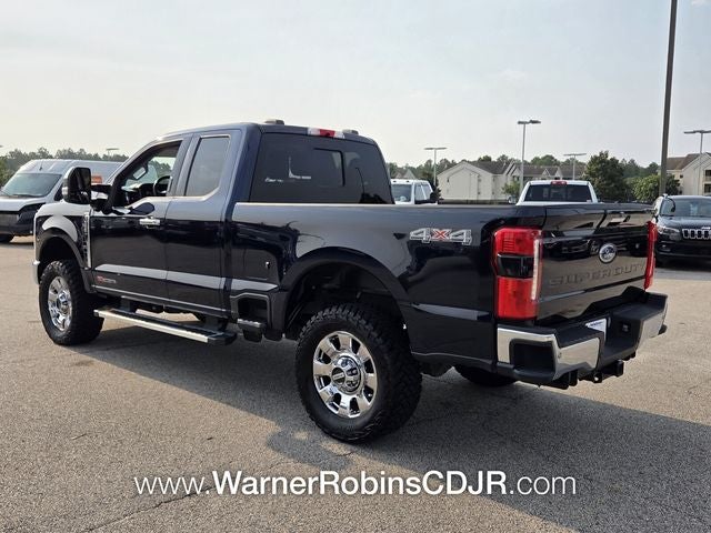2024 Ford F-350SD Lariat Extended Cab 4WD