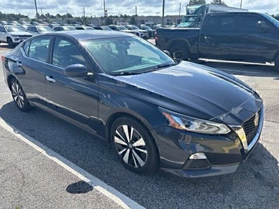 2022 Nissan Altima 2.5 SV