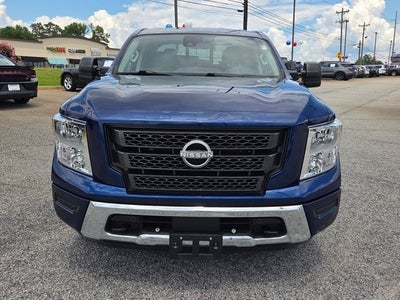 2024 Nissan Titan SV