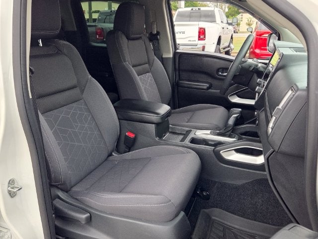 2025 Nissan Frontier SV Crew Cab