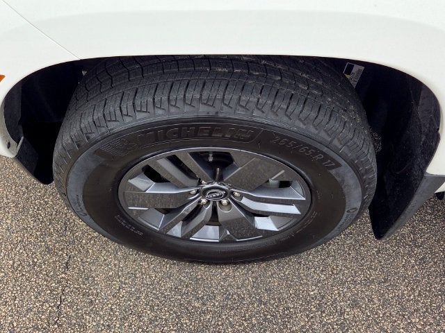 2025 Nissan Frontier SV Crew Cab