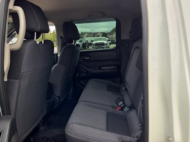 2025 Nissan Frontier SV Crew Cab