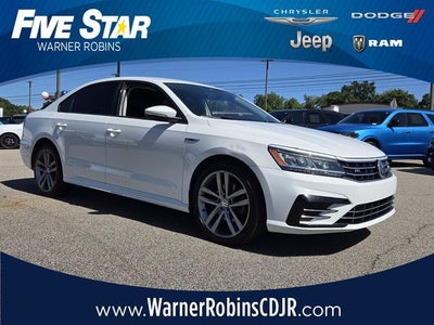 2018 Volkswagen Passat 2.0T R-Line