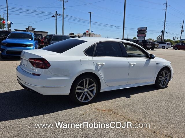 2018 Volkswagen Passat 2.0T R-Line